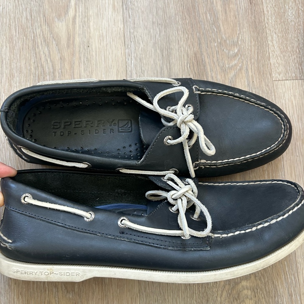 Sperry Men's Navy Leather Boat Shoes